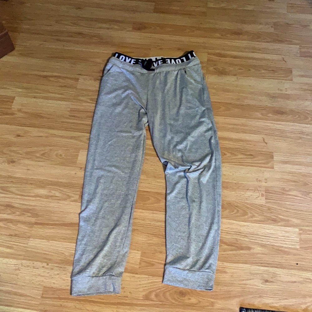 Workout pants